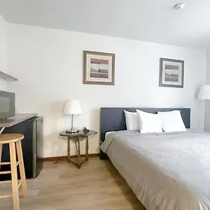 Inn Commons, Halifax